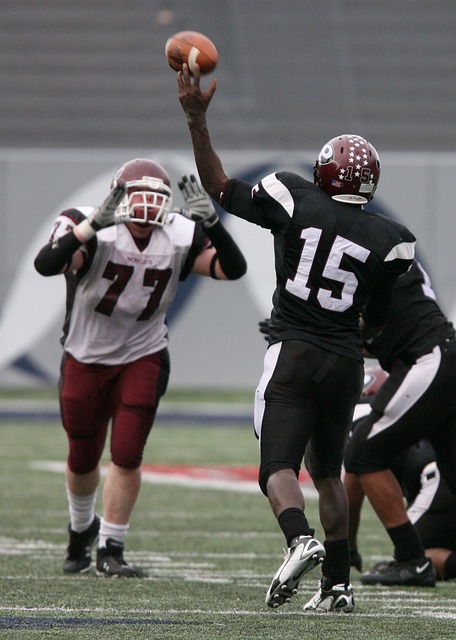 津媒：国足队内氛围之积极达到新高，凝聚力得到了空前提升.