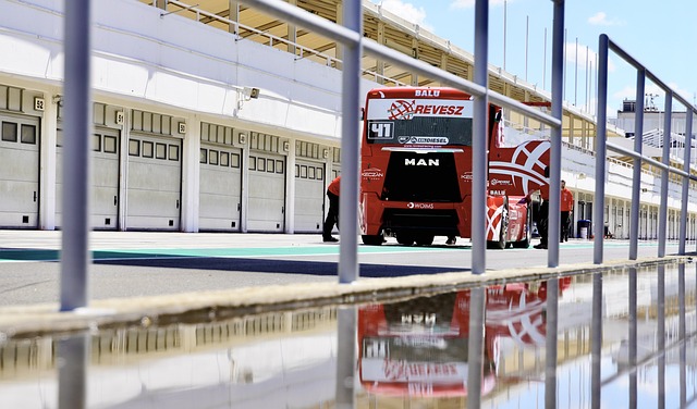 跑鞋不仅是 跑鞋不仅是